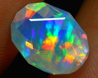 2.30Ct Natuurlijk Ethiopisch gefacetteerd kleurenspel opaal S2554