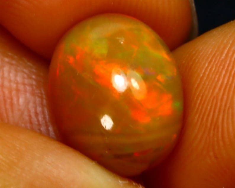 4.32Ct Natural Ethiopian Play of Color Opal S1725