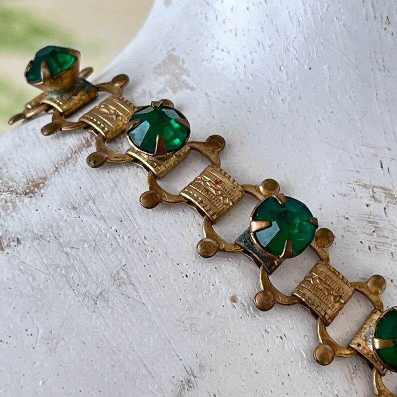 Delicate Antique Gold Tone Victorian Emerald Rhinestone Collar Necklace 1910s image 3