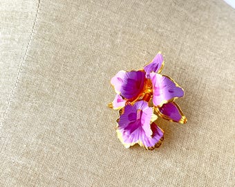 Broche retro vintage de orquídea lila púrpura pintado a mano con esmalte, firmado - Cerrito Originals