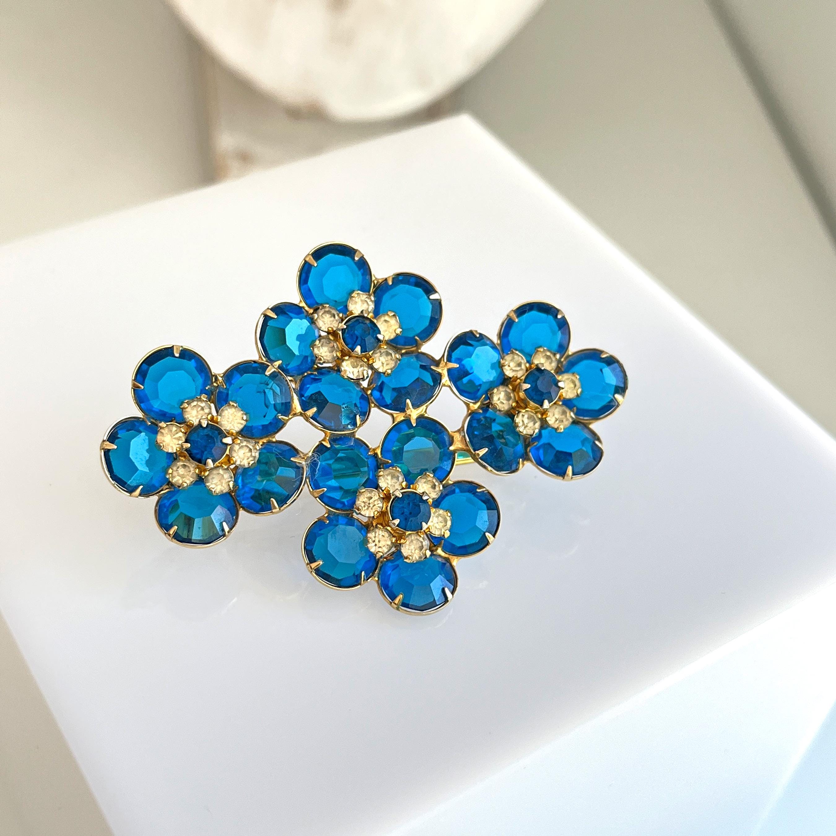 クラスターブローチ 楽天市場】【緑屋質屋】ハリーウィンストン クラスターブローチ アクア