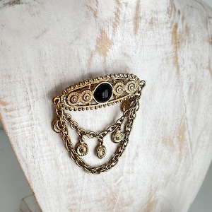 Vintage Victorian Revival Gold Tone Chain Cast Brooch Pin