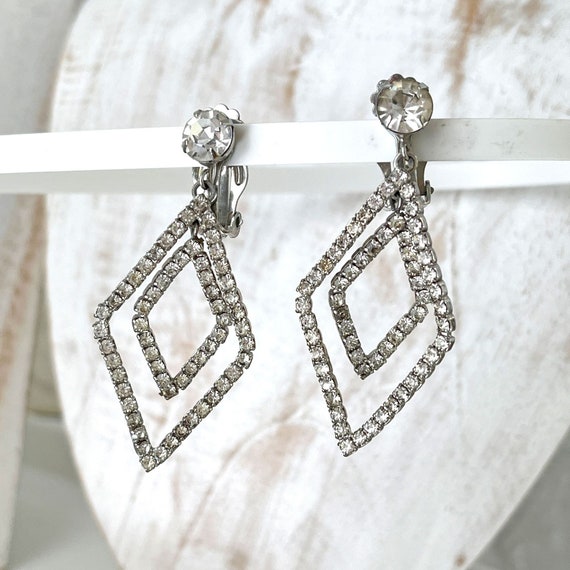 Vintage Large Diamond Shape Dangle Rhinestone Cli… - image 4
