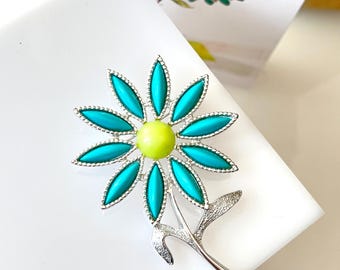 Broche vintage azul verdoso de Sarah Coventry con forma de flor: broche pop mod de esmalte verde de los años 60.