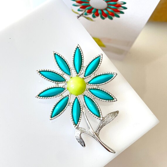 Vintage Blue Green Sarah Coventry Flower Brooch: 1960s Green