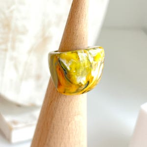 Vintage Art Kunststoff Lucite Swirly Marmorierte Statement Ring Grün