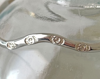 Vintage Scalloped Mexico 925 Sterling Bangle Bracelet