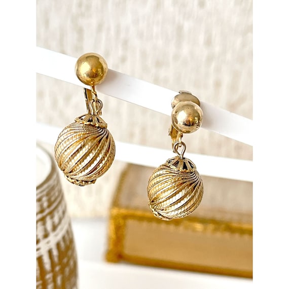 Vintage Coro Dangle Gold Tone Bead Clip Earrings … - image 1