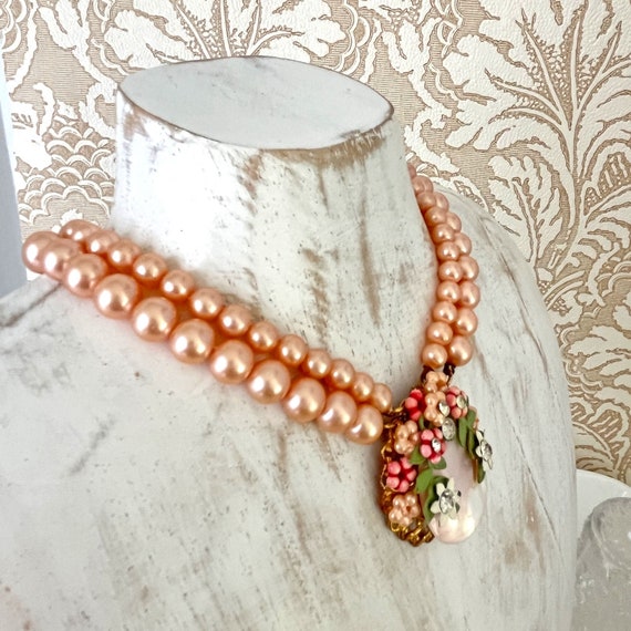 Pretty Vintage Ultra Romantic Pink Pearl and Mothe