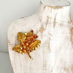 Vintage Cast Gold Tone Floral Leaf Gardenia Orchid Brooch Pin