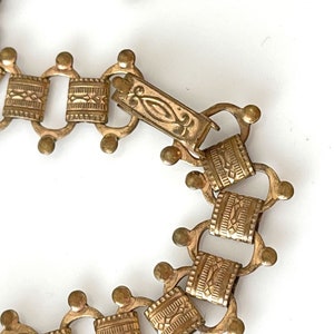 Délicat collier victorien doré antique avec strass, émeraude et émeraude des années 1910 image 7