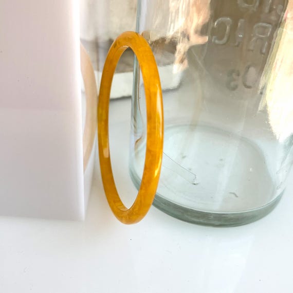 Vintage Thin Translucent Yellow Marbled Bakelite … - image 3