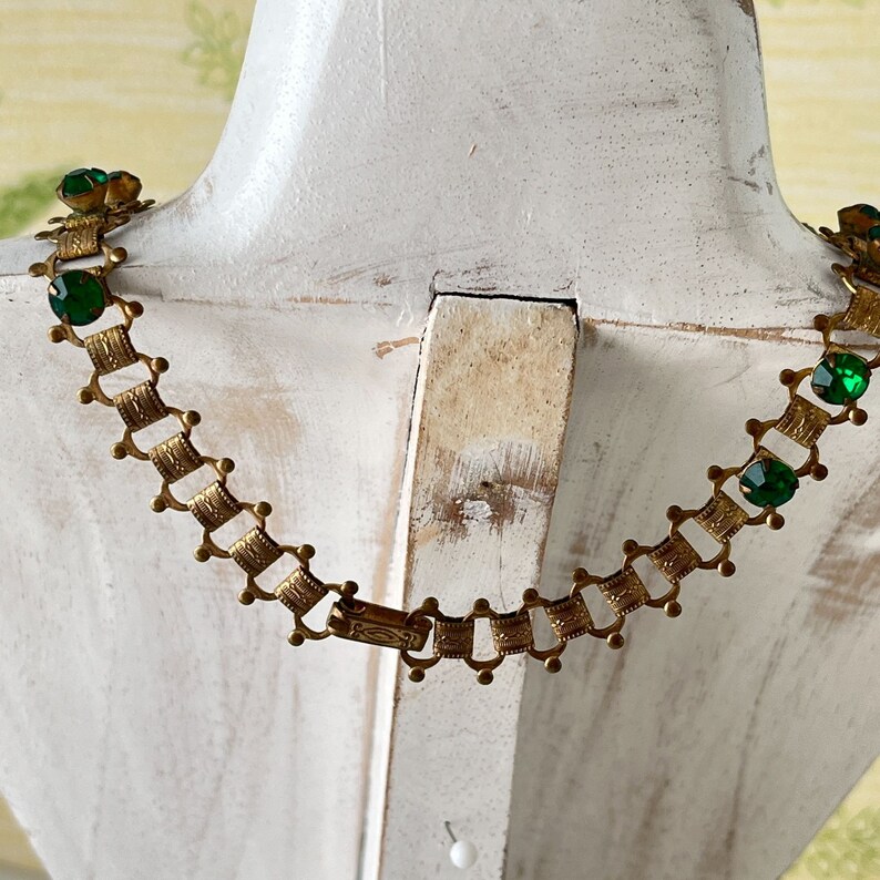 Delicate Antique Gold Tone Victorian Emerald Rhinestone Collar Necklace 1910s image 6