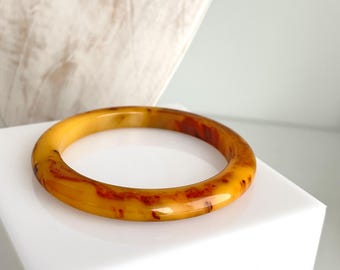 Plastic&Bakelite Jewelry