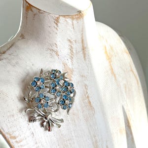 Vintage Classic Blue Floral Bouquet Brooch Pin 1950s