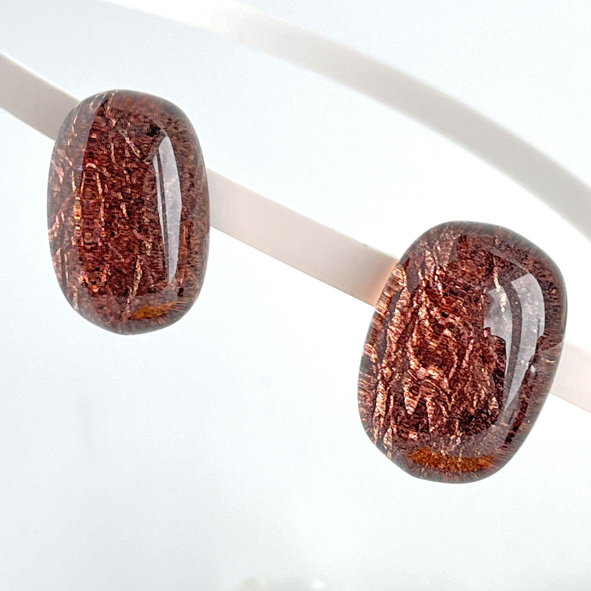 Boucles d'oreille à clips unicolores fluos - rose vif à prix minis sur Boucles d'oreille à clips unicolores fluos - rose vif à prix minis sur