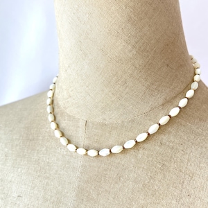 Vintage Mother of Pearl Natural Nacre Necklace