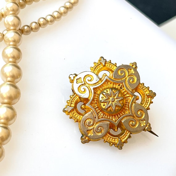 Antique Victorian Starburst Brooch: Gilt Mixed Metal Renaissance Revival Pin