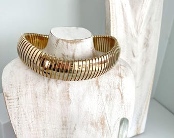 Wow Vintage Cobra 1980s Thick Gold Tone Ribbed Collar Necklace Girl Boss