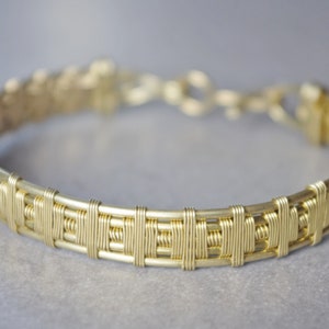 Brass wire bracelet wirewrapoed boho medieval DIAMOND Gift for woman, mother, sister, girlfriend, fiancée anniversary wirewrapping