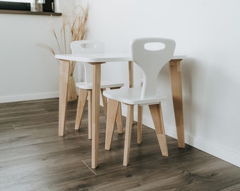 Kindertafel en stoelen set/houten Montessori tafel en stoelen voor peuters en kinderen/kindermeubilair