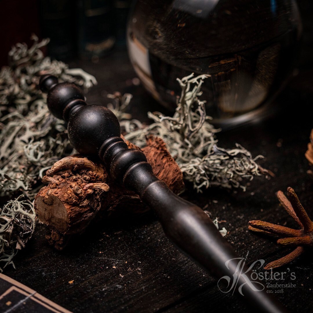Magic Wand 'ars Magica' - Pear 11 3/4“ Highest Quality Wooden Wand
