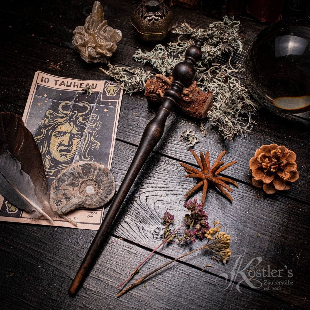 Magic Wand 'ars Magica' - Pear 11 3/4“ Highest Quality Wooden Wand