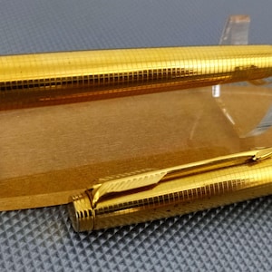Penonderdeel voor reparatie | parker 75 insignia vulpen gold filled houder en dop in schone gebruikte staat | zeer weinig gebruikssporen