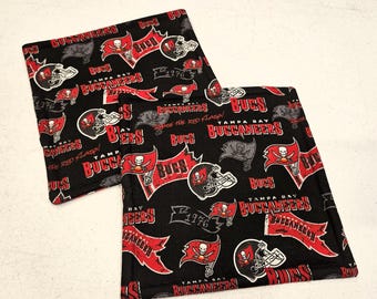 Agarraderas de fútbol americano de los Tampa Bay Buccaneers, negro sobre negro, juego de 2