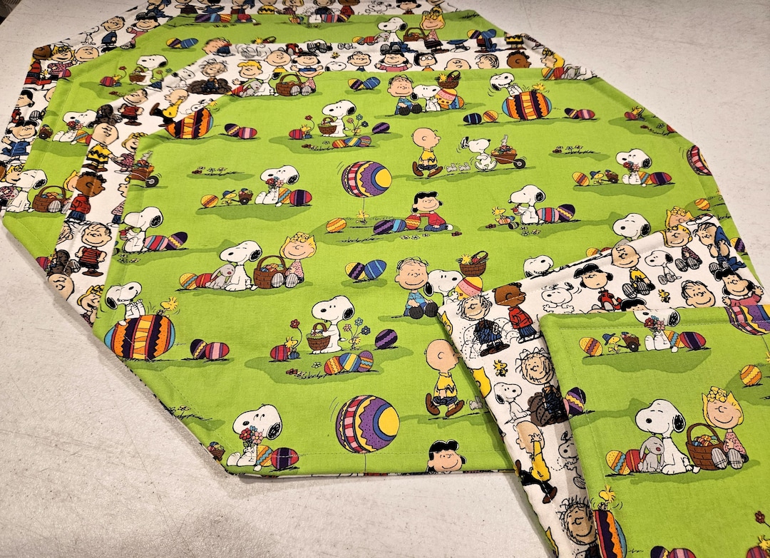 Peanuts Charlie Brown and Snoopy With Reversible Peanuts Characters ...