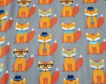 Criaturas del bosque de zorros El material se vende cortado a medida y es 100% algodón
