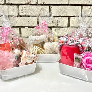 Happy Birthday Gifts for Women – Woman Gift Basket Set, Bday Box, Unique  Friendship Care Package, Female Presents, Surprise Delivery Boxes - Fun  Ideas