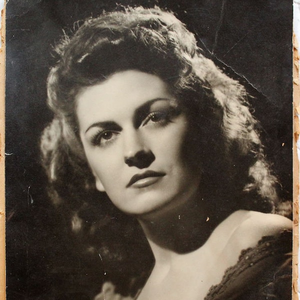 Dorothy Lamour Photograph - Movie Star - circa 1940's  - FREE SHIP