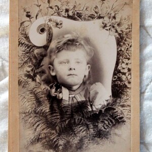 Young Girl Cabinet Photo - Beautiful Victorian Dress- 1900 - Pennsylvania - Vintage - FREE SHIP