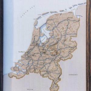 Mappa dei Paesi Bassi con cornice in legno, decorazione d'interni