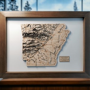 Geschenk Arkansas Little Rock Map Wanddekor gerahmte Hölzerne Topographische Konturkarte