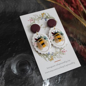 Honey Bee Earrings || Hypoallergenic, Nickel Free || Handmade Polymer Clay jewellery || Springtime Jewellery || Floral Earrings