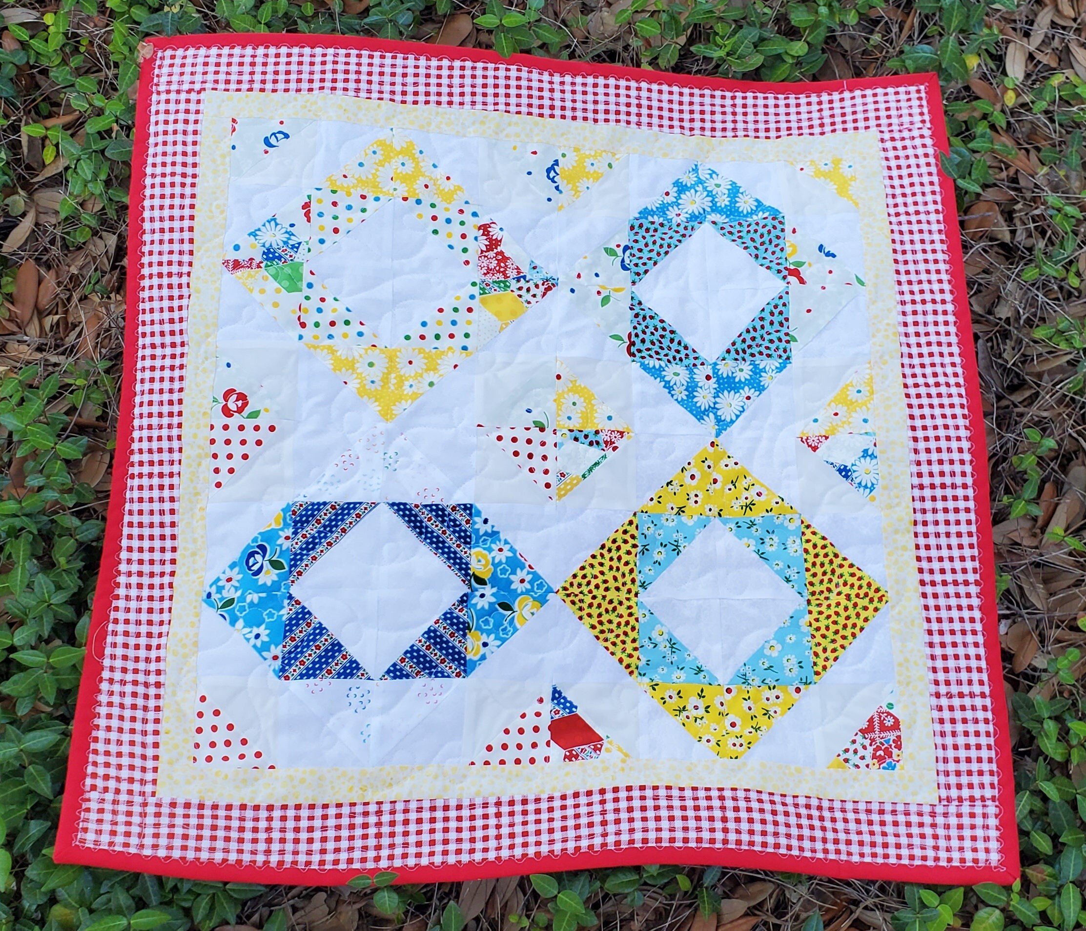 Vintage Inspired Kitchen Table Topper Reversible Redbird Cardinal