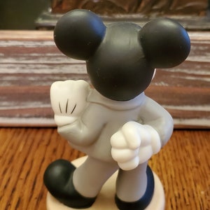 Mickey Mouse Businessman Figurine Vintage Walt Disney World Collectible Sri Lanka bild 4