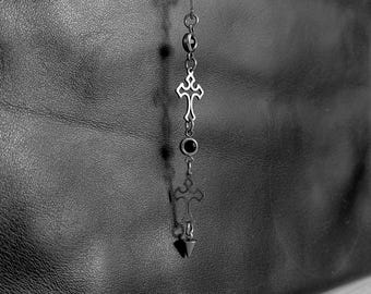 Gothic Kreuz Taschenanhänger, Edgy Style, Edelstahl