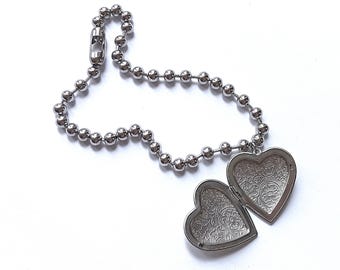 Collana con ciondolo a cuore e catenina a sfere, in acciaio inossidabile