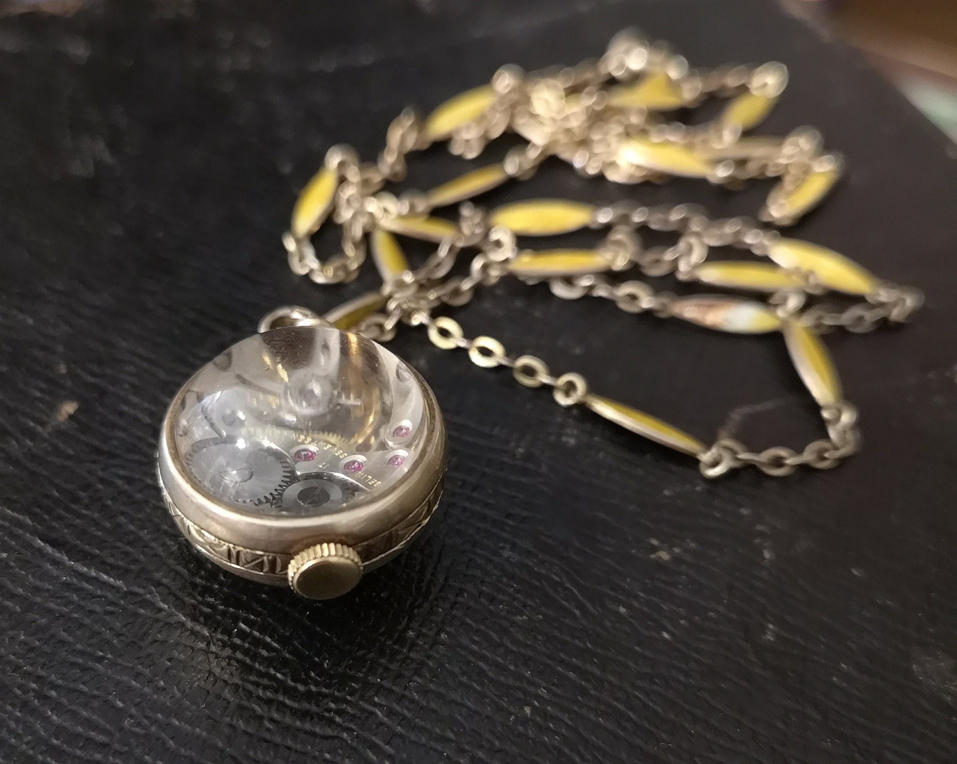 Vintage Ball Pendant Swiss Watch Ladies Necklace Silver  display picture 1