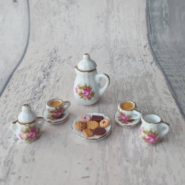 Miniature tea and biscuits, afternoon tea, cafe, dollhouse, dolls house, 1:12 scale, one inch scale, fairy food, diorama