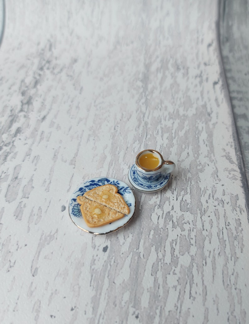 Desayuno en miniatura, té y tostadas en miniatura, miniaturas, comida diminuta, tostadas en miniatura, escala 1:12, juego de té en miniatura, juego de té imagen 9