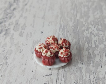 Miniature red velvet cupcakes, dollhouse miniatures, 1 12 scale, one inch scale, cafe, bakery, diorama, afternoon tea, mini food, polymer cl