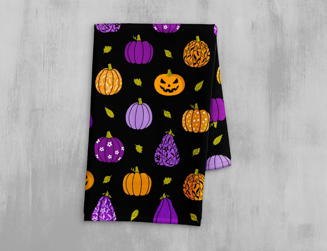 Halloween Pumpkin Hand Towel Cute Purple & Orange Pumpkin Print Fun