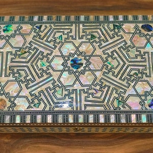 Jewelry box Mother of Pearl inlay , Egyptian handmade 10.6 x 6.6 x 3 inches