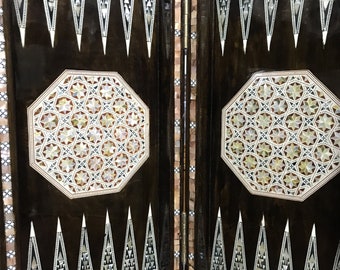 16.8 inch Vintage handmade Backgammon & chess Board Egyptian Wood Inlaid Mother Of Pearl  with checkers m13