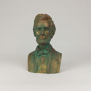 Abraham Lincoln bust, 8 inch tall, hand painted gold patina effect, 3D printed