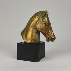Horse Head Bust, 3D printed statue, Animal Ornament, Living Room decor, classical sclupture, art gift made in UK